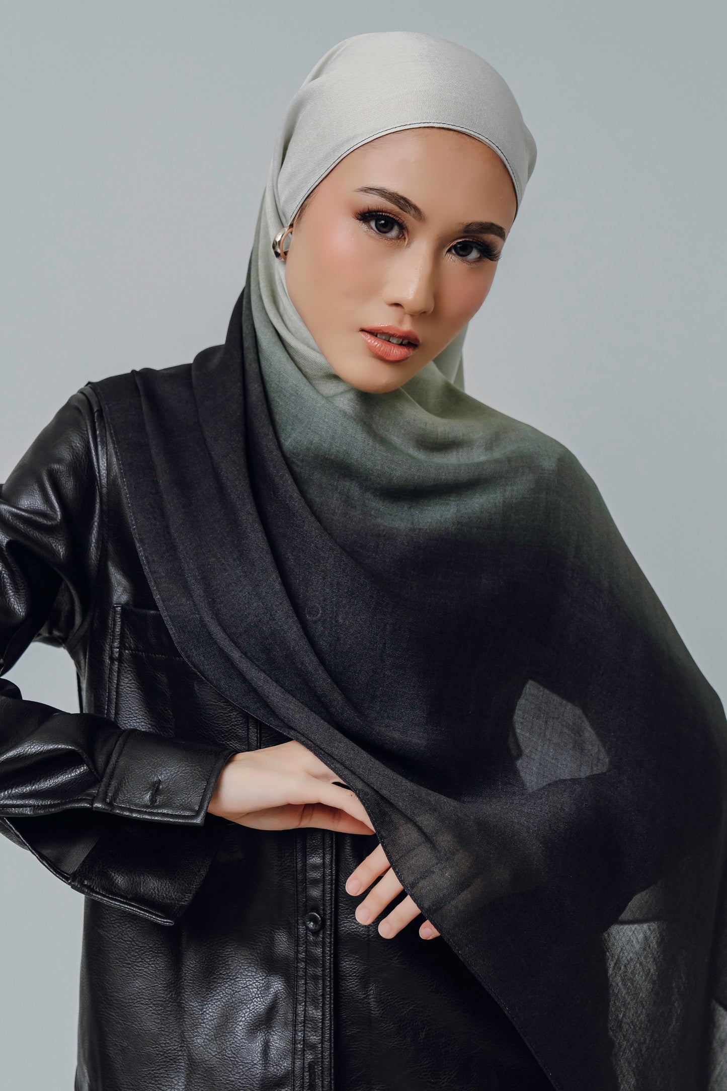 Ombre Black